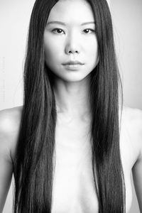 Model Jihyeun Fox Chang